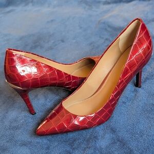 Elegant Red Crocodile Pattern Heels